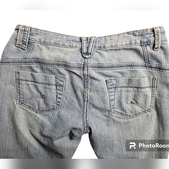 Village Jeans for women - Picture 11 of 13